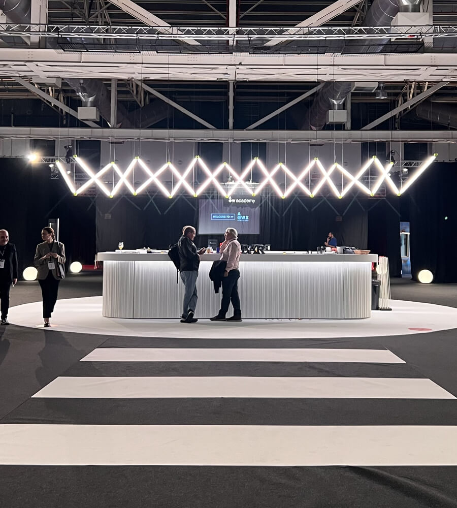 Sistema led Jaz-Duo Roll de KLUS en la feria de Architect@work barcelona